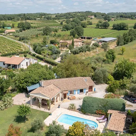 Vignes * Saint-Césaire-de-Gauzignan