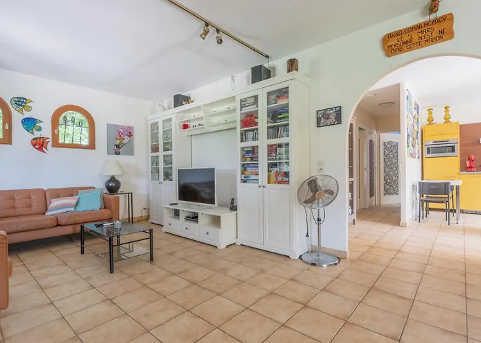 Vignes Villa Saint-Césaire-de-Gauzignan